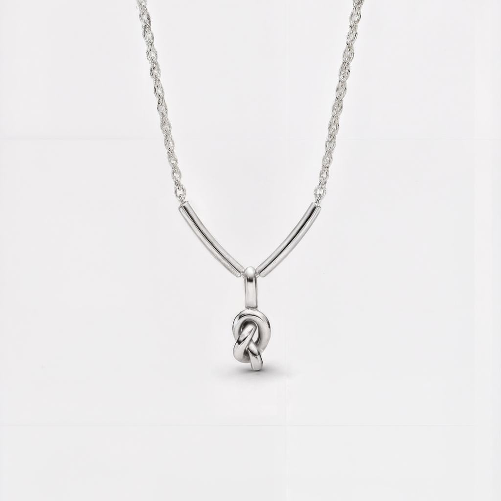 Penélope — Collar Barra con Nudo en Plata 925
