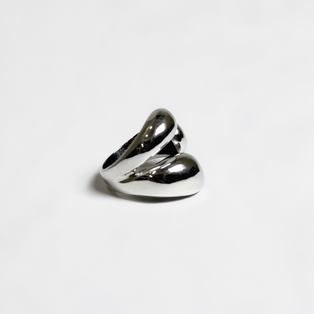 Dione — Anillo Tres Perlas en Plata 925