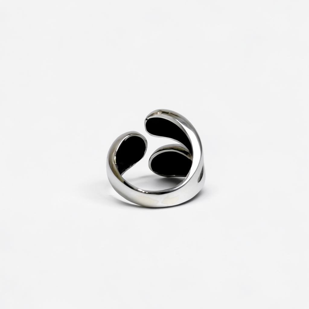 Dione — Anillo Tres Perlas en Plata 925