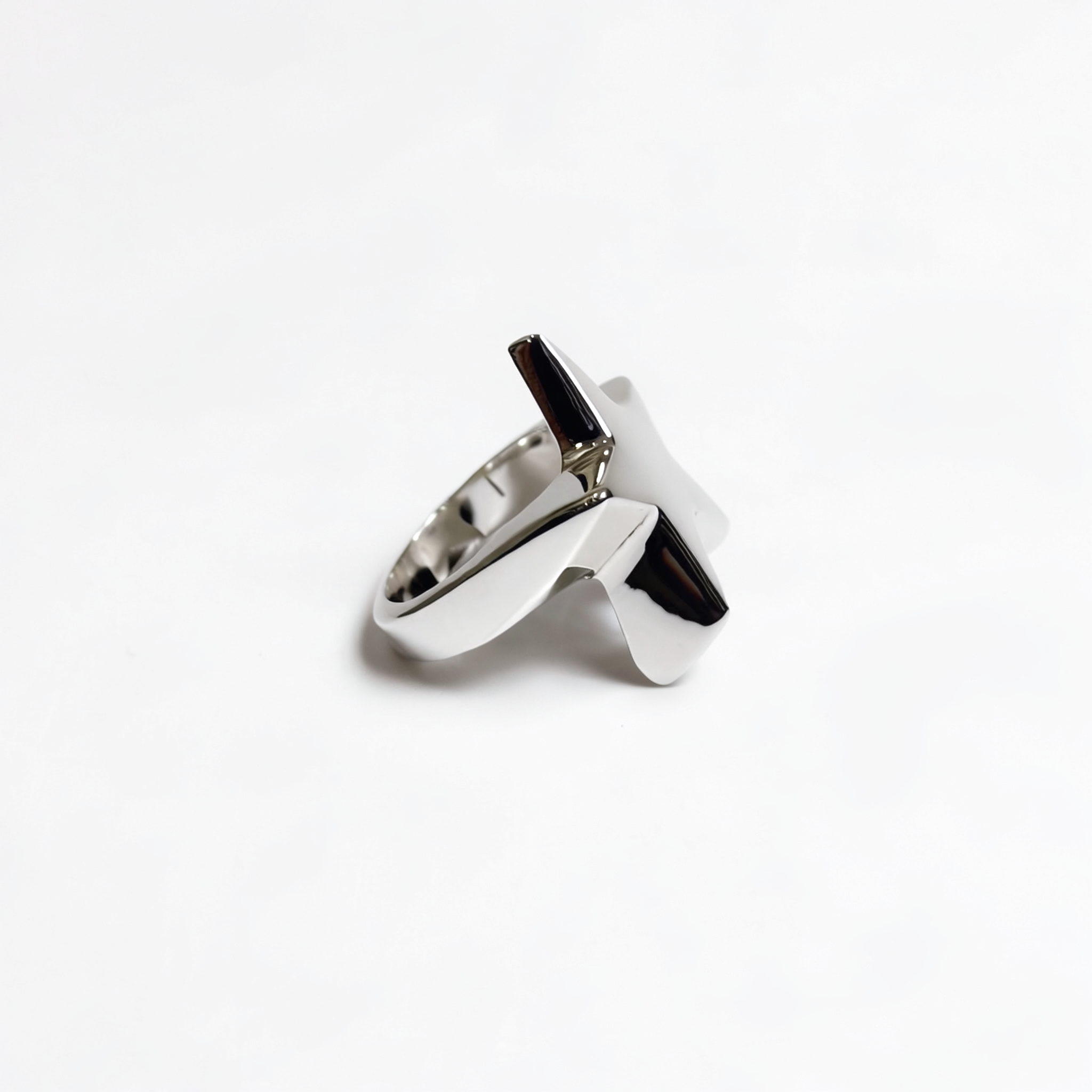 Asteria — Anillo Estrella en Plata 925